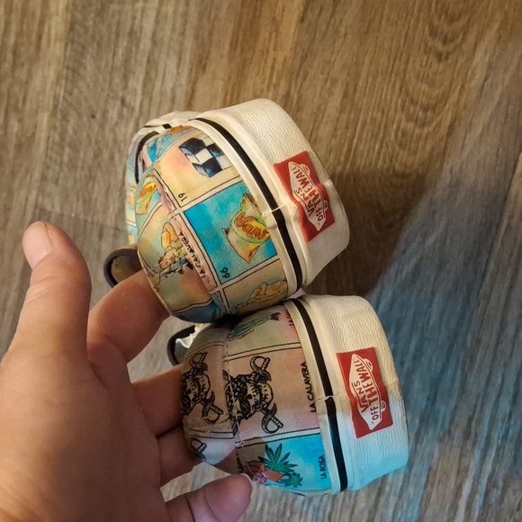 Los Vans Slip-On and Old Skool Honors the Traditional Lotería Card Game. - Picture 9 of 15